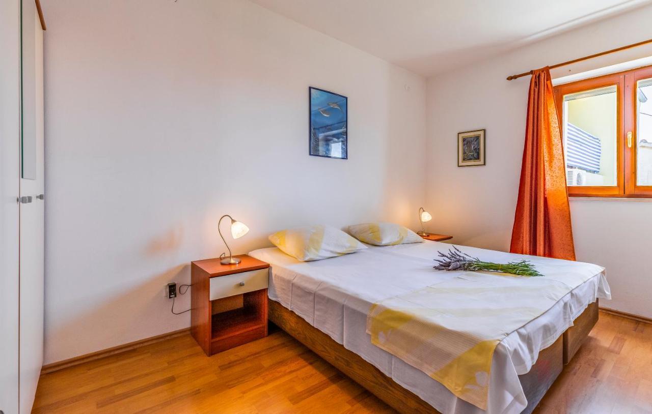 Apartment Lorencin Milka Medulin Eksteriør billede